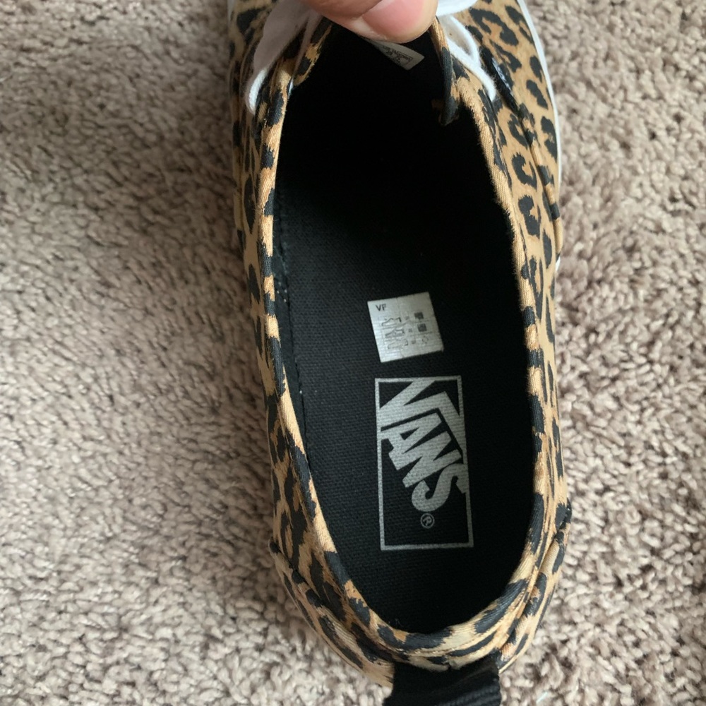 Cheetah print vans size 8 1/2